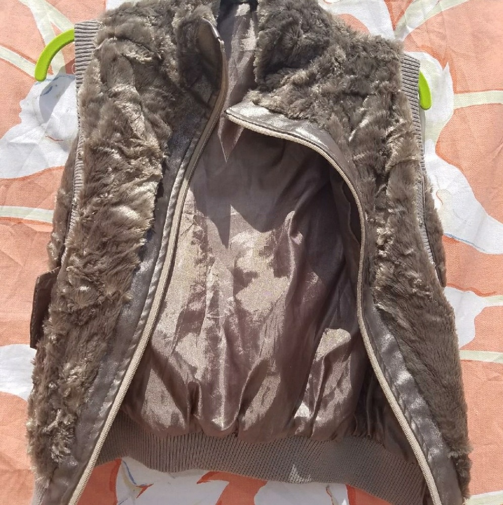 ✧Furry Vest✧
